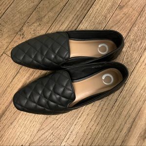 Journee Collection Women's Lavvina Quilted Black Loafer Flat Leather Shoe 🥿